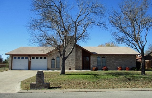 119 Tomahawk - 119 Tomahawk Trail, Del Rio, TX 78840