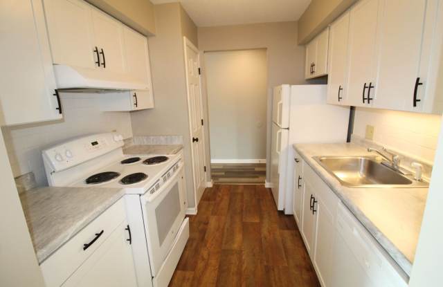 3 bedroom Condo For Rent - 1018-6 Blueridge Dr photos photos