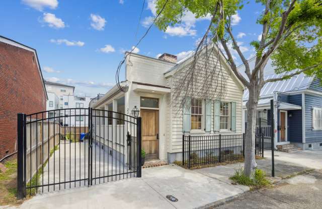 22 Sheppard Street photos photos