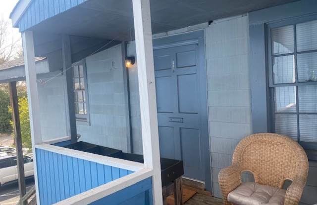 Available June 2025 - 2nd floor apartment in the heart of the city of Williamsburg! photos photos