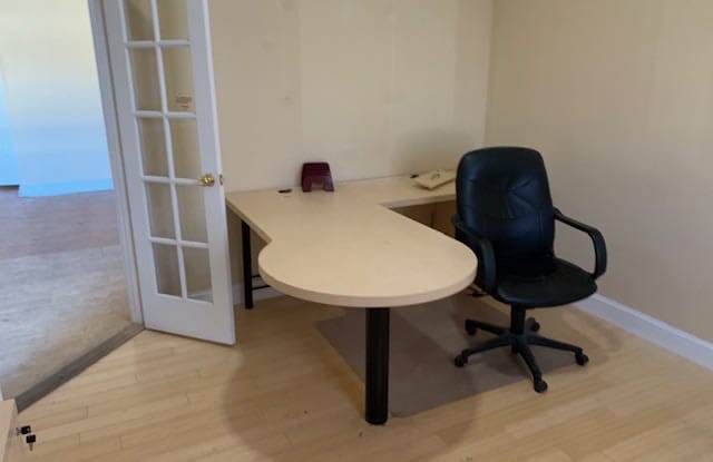 720 Brockton Ave Unit R - 720 Brockton Avenue, Abington, MA 02351