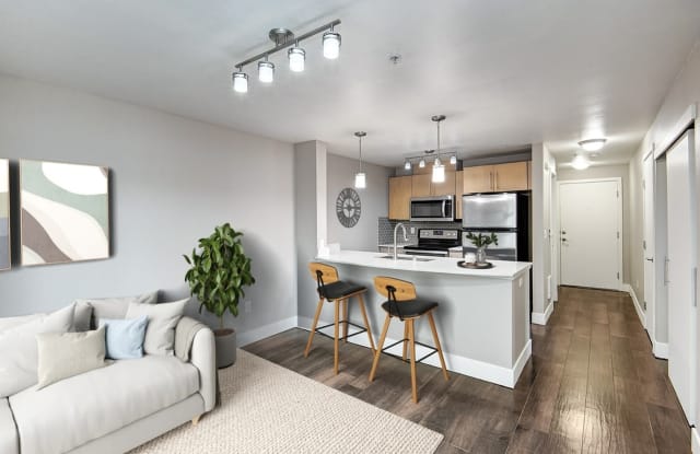 1611 on Lake Union Gallery 2
