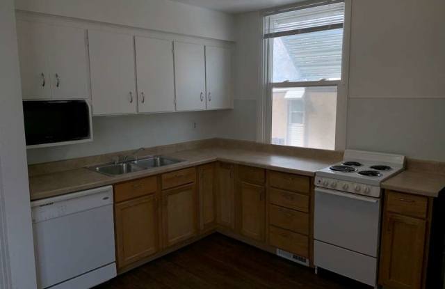 626 E 700 N Apt 5 Gallery 3