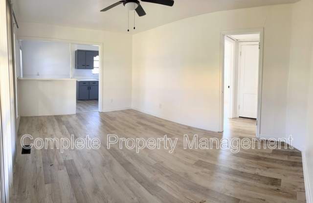 5617 Avenue Q Gallery 2