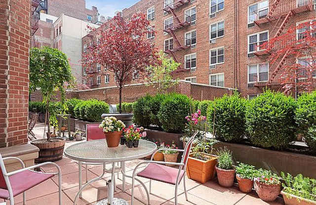 25 W 13th St Apt 1LN Gallery 2