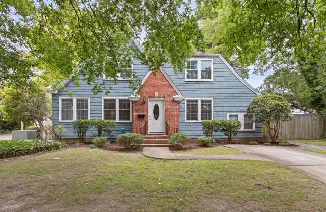 Colonial Place photos photos