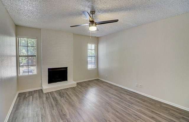 Lakeland Apartments Gallery 4