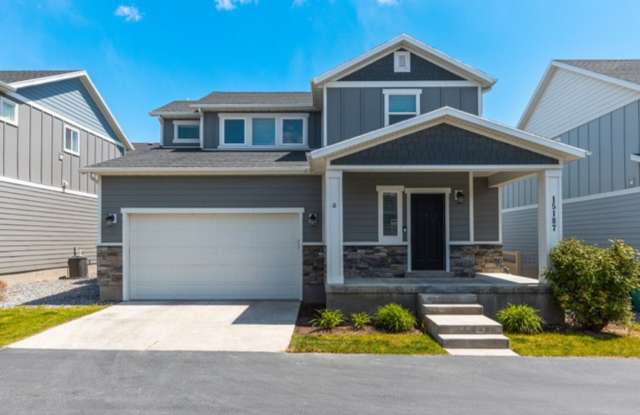 Modern 3-Bed Home with Finished Basement photos photos