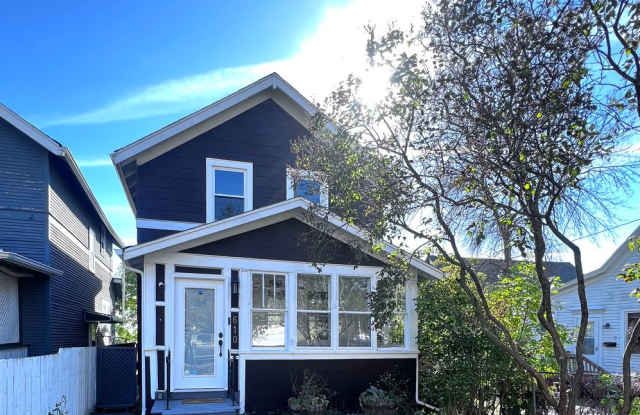 AVAILABLE August 3st - 3 bed 1 Bath Home! photos photos AVAILABLE August 3st - 3 bed 1 Bath Home! photos photos