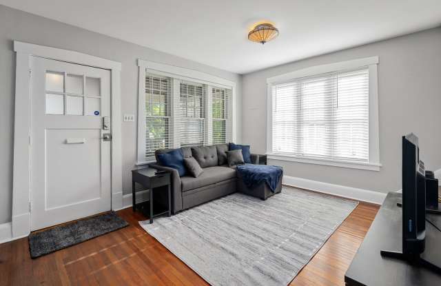 7370 Carleton Avenue Gallery 4