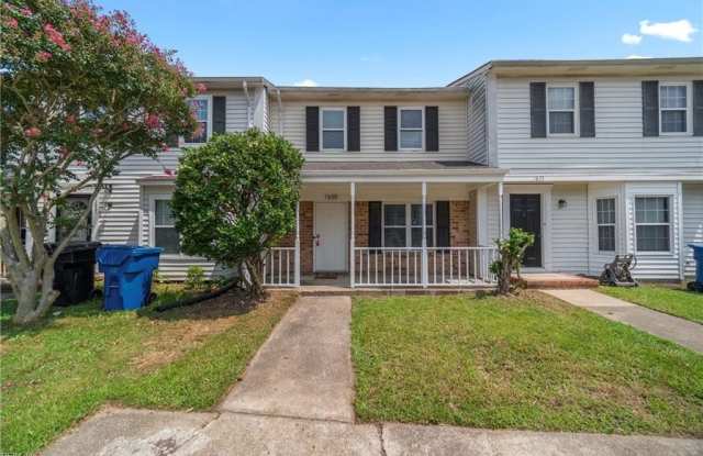 1635 Fairfax Drive photos photos