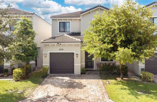 3374 NW 5th St - 3374 Northwest 5th Street, Pompano Beach, FL 33069