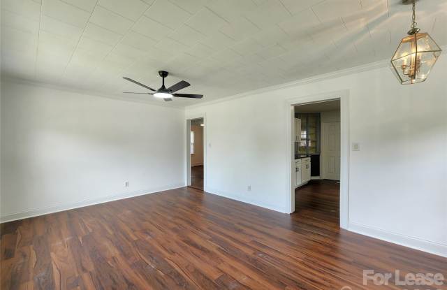 1208 N Juniper Avenue Gallery 2