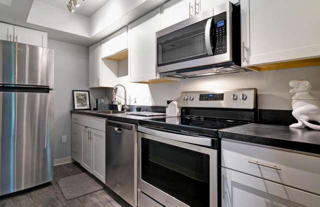 1287 Lake Shore Drive Gallery 4