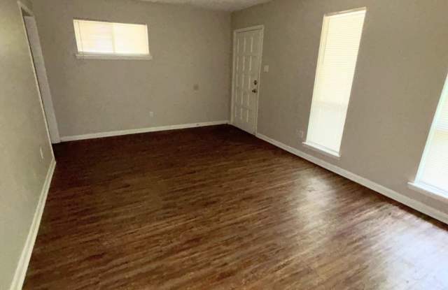 208 Raney Pl Gallery 4