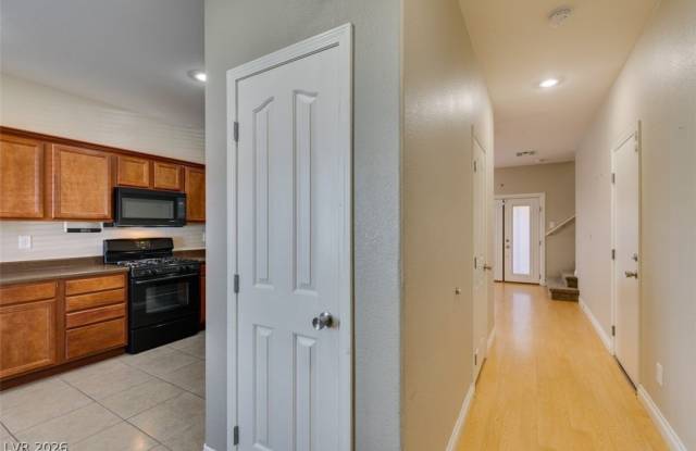 169 Almond Ridge Place Gallery 3