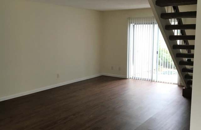 7388 Tooma Street Gallery 2