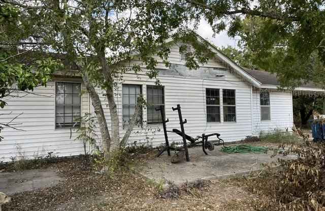 14832 Private Road 1830 S Gallery 2