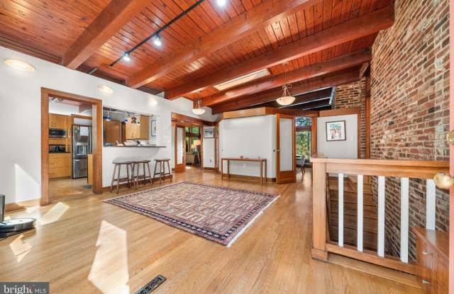 3320 GRASS HILL Terrace Gallery 2