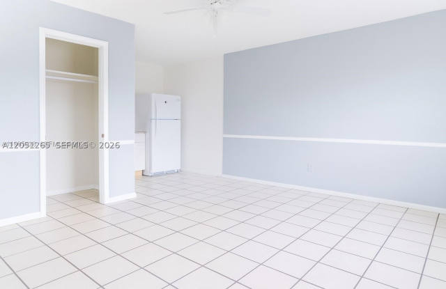 2151 NW 7th St photos photos