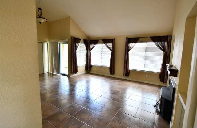 1725 Eaglewood Gallery 4