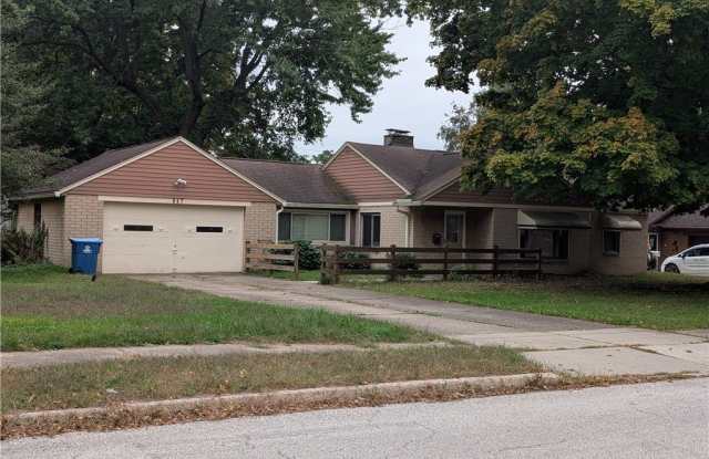 647 Longmere Drive Gallery 3