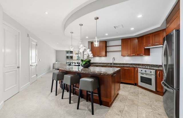 Spacious Irvine Financial District Condo with Full Service Amenities photos photos