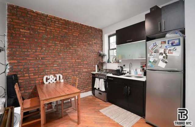465 Chauncey Street Gallery 4