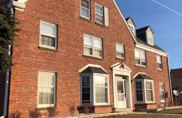 7222 West Center Street - 5 - 7222 West Center Street, Wauwatosa, WI 53213