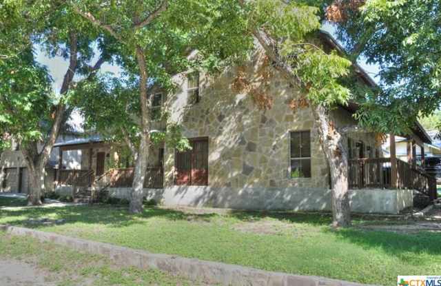 185 Cross River Street Gallery 2