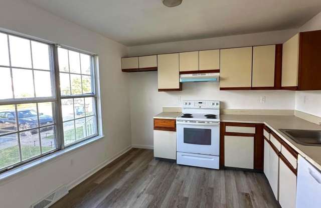 318 STONEBROOK Place Gallery 3
