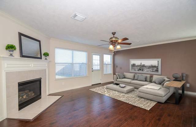 2814 Morton Cove Lane Gallery 2