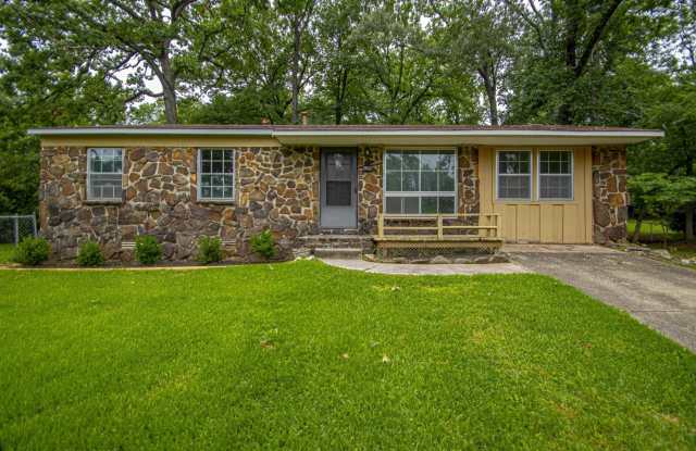 2932 Lakeside Drive Gallery 2