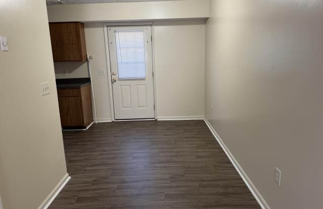 212 Calumet Drive Gallery 4
