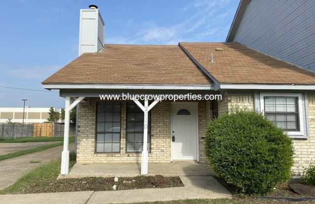 2110 Stone Moss Lane - 2110 Stone Moss Lane, Grapevine, TX 76051