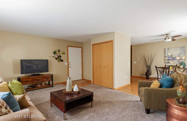 480 Westwood Court Gallery 4