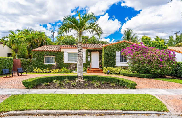 6257 SW 14th St photos photos