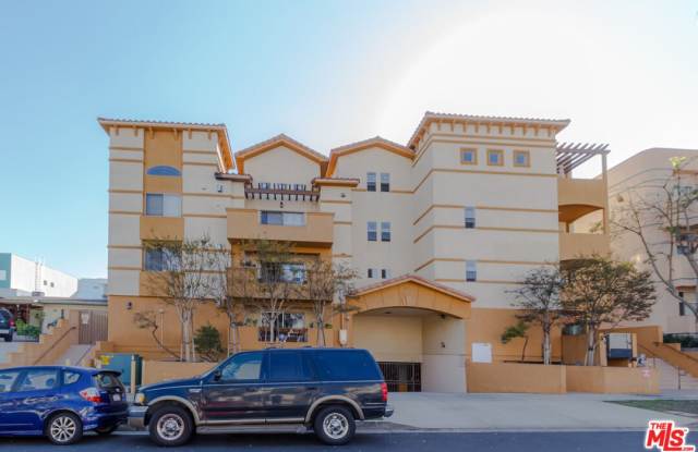 4822 Elmwood Ave - 4822 Elmwood Avenue, Los Angeles, CA 90004