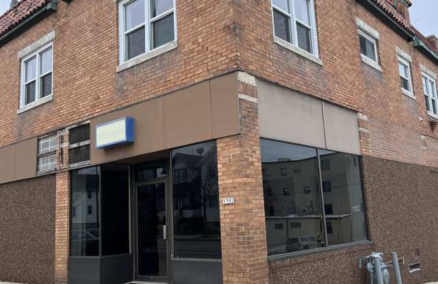 1502 Indiana Avenue-Commercial storefront Gallery 2