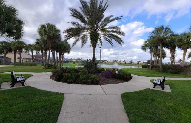 Beautiful 3/2 pool home in prestigious Hampton lakes Gallery 3