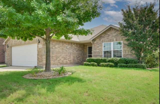 Kingsbridge - 2002 Kingsbridge Drive, Kaufman County, TX 75126