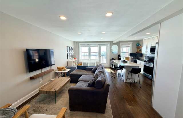 1 E Broadway unit: 3N photos photos