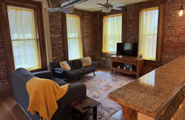 211 N Holden St - 211 North Holden Street, Warrensburg, MO 64093