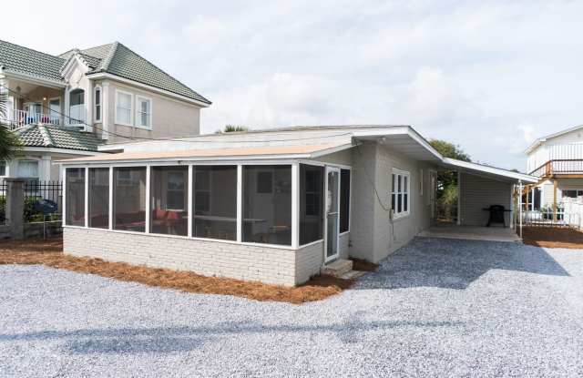 Beautiful Three Bedroom with Private Beach Access photos photos