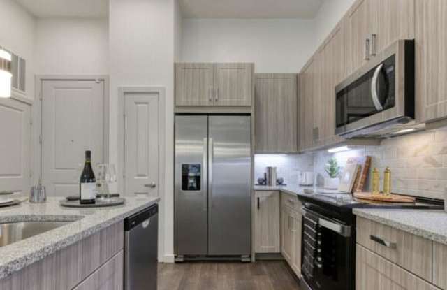 20759 Stone Oak Pky Gallery 4