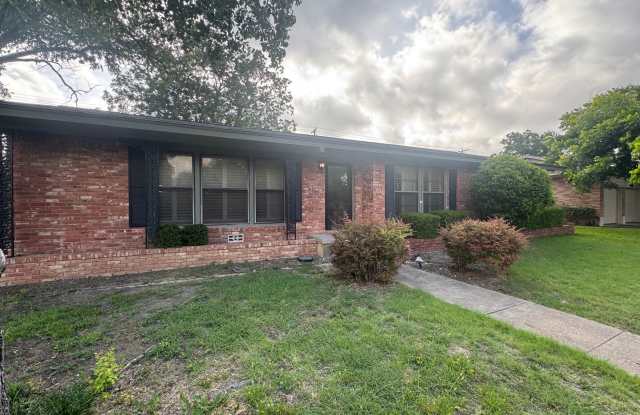 Charming 3 Bedroom near Lake Waco photos photos