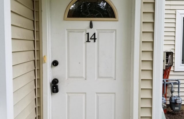 14 WYNWOOD DRIVE - 14 Wynwood Drive, Heathcote, NJ 08852
