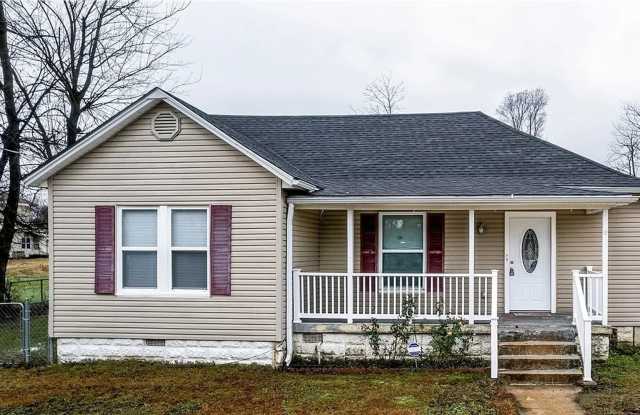 3 bedroom House - Move in special for the month of April! Call Heather at 479-208-0305 photos photos