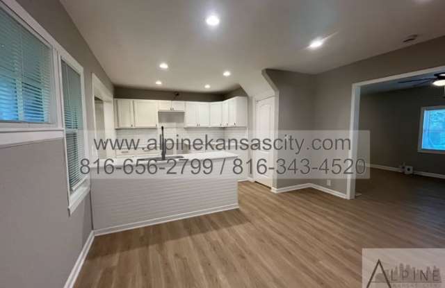 5647 Euclid Avenue Gallery 2