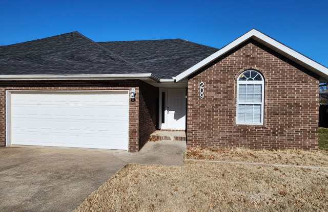 Spacious 2-Bedroom, 2-Bathroom Home AVAILABLE NOW!! photos photos